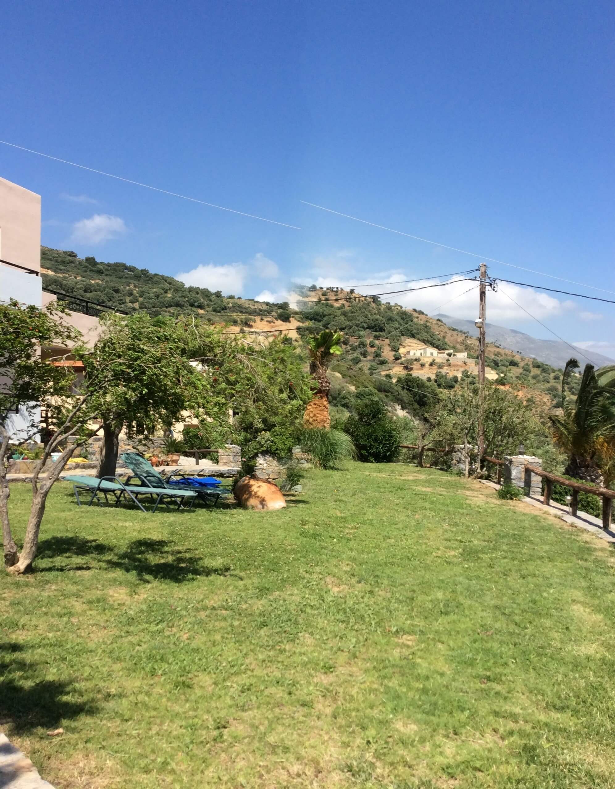 Garden view of Elgini Studios